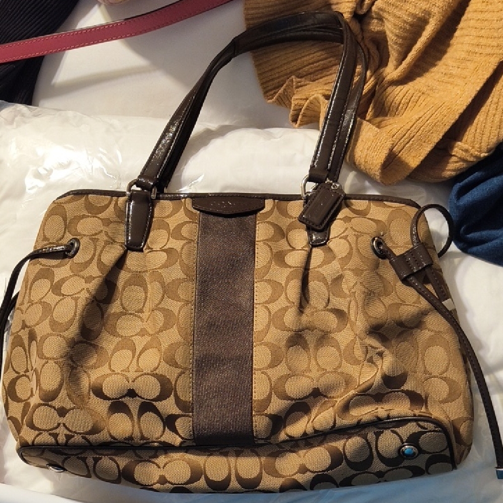 Coach Signature Brown Shoulder Bag